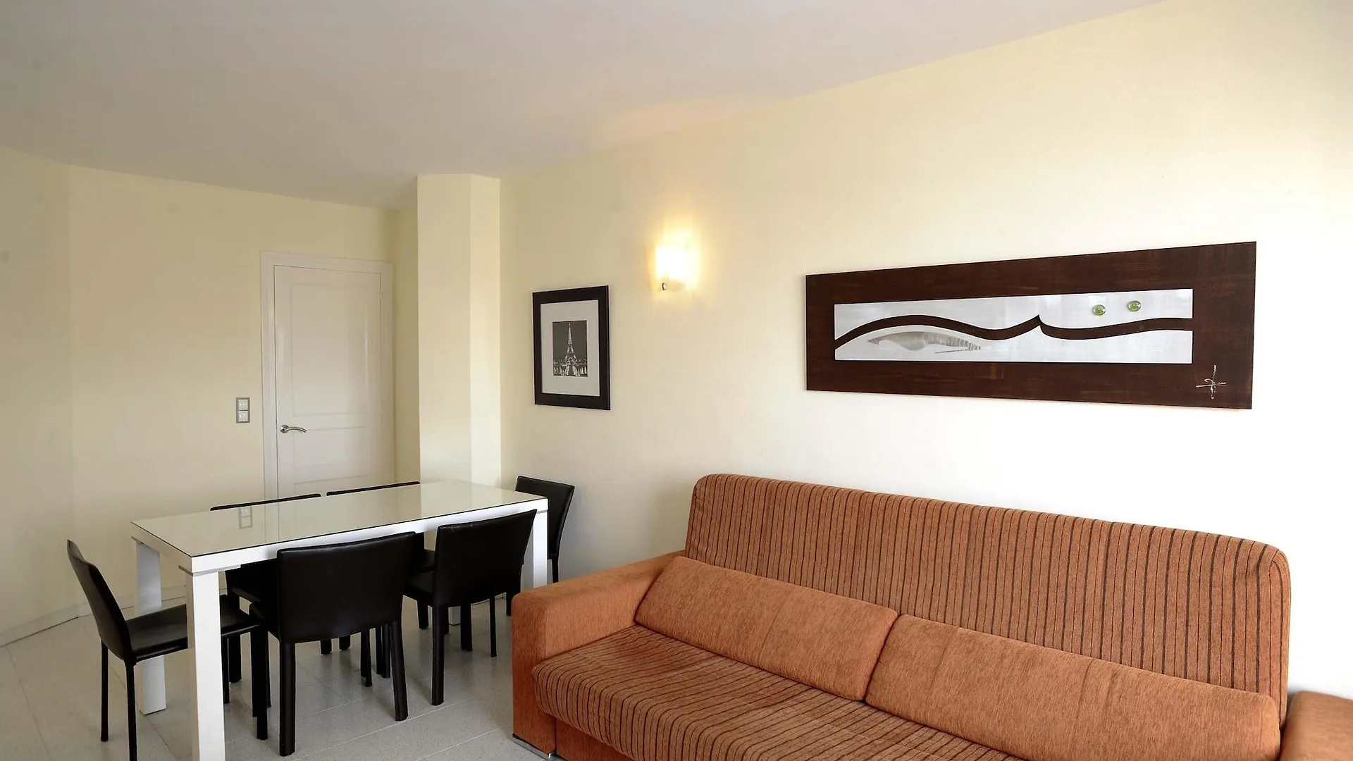 Apartamentos Empuriabrava Maurici Park