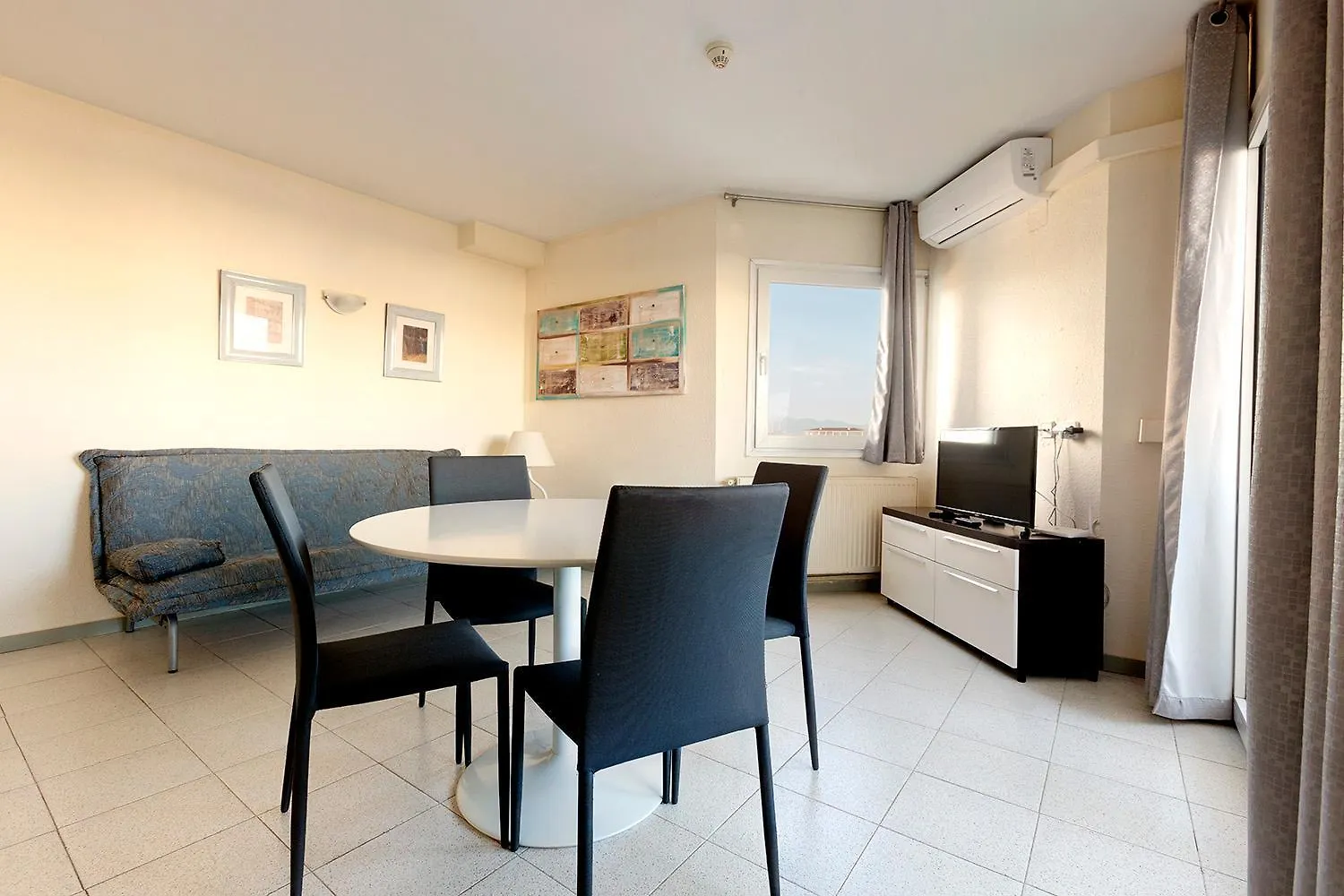 Apartamentos Empuriabrava Maurici Park 0*,  Spain